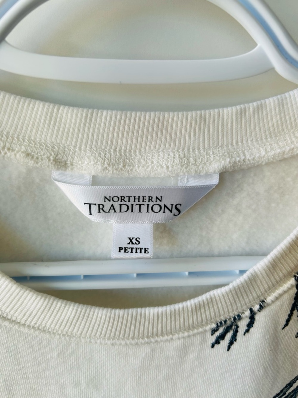 Northern Traditions Cream Sweatshirt with Embroidered Botanical Detail - Picture 5 of 9